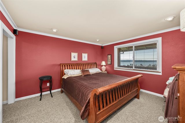 5027 Varco Road NE, Tacoma, WA 98422