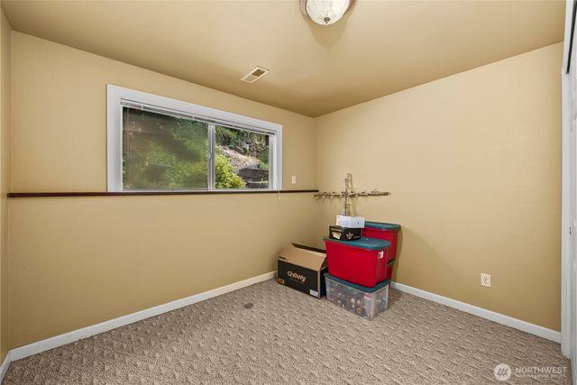5027 Varco Road NE, Tacoma, WA 98422