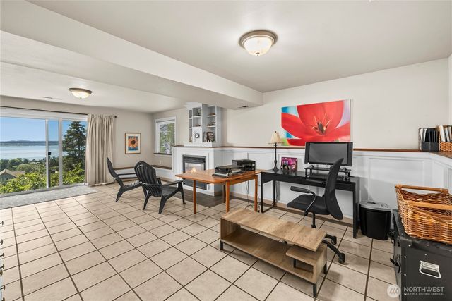 5027 Varco Road NE, Tacoma, WA 98422
