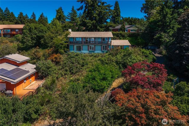 5027 Varco Road NE, Tacoma, WA 98422