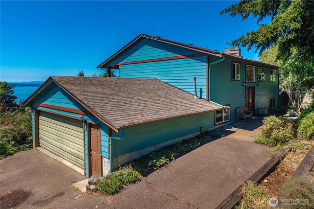 5027 Varco Road NE, Tacoma, WA 98422