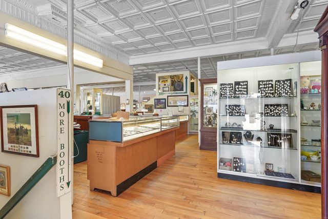 109 Main Street, Putnam, CT 06260