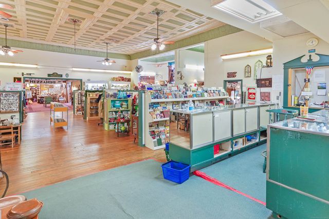 109 Main Street, Putnam, CT 06260