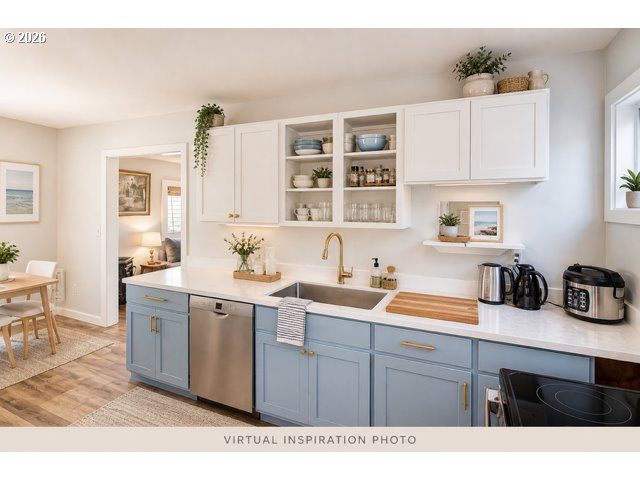 335 9TH Ave, Seaside, OR 97138
