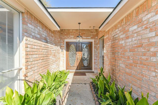 6114 Elkwood Forest Drive, Houston, TX 77088