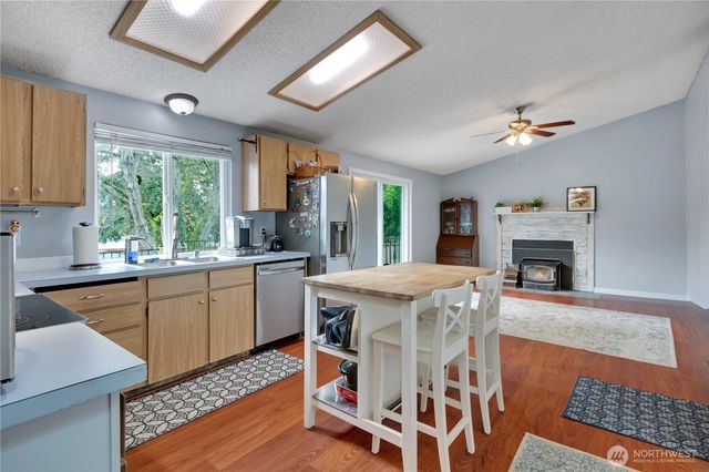 1412 33rd Avenue Ct SW, Puyallup, WA 98373