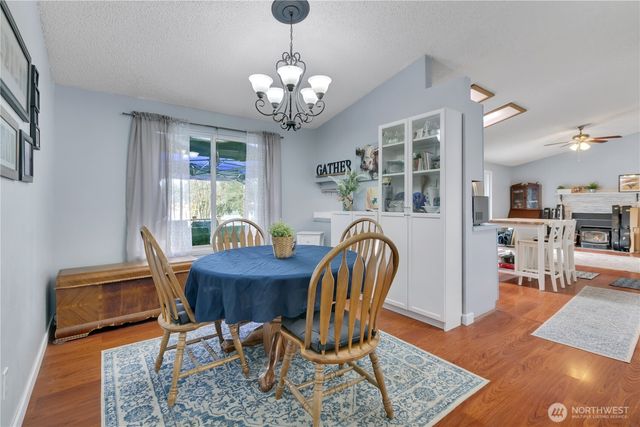 1412 33rd Avenue Ct SW, Puyallup, WA 98373