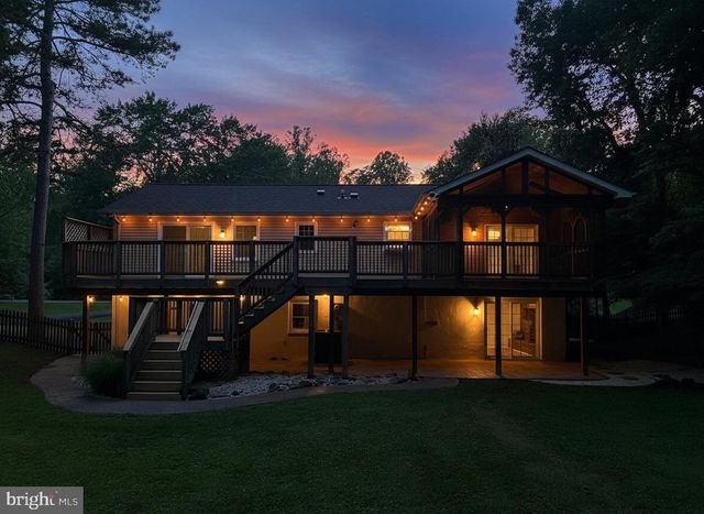 12 CLOVER HILL DR, Stafford, VA 22556