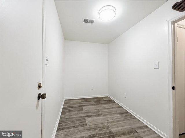 12 CLOVER HILL DR, Stafford, VA 22556