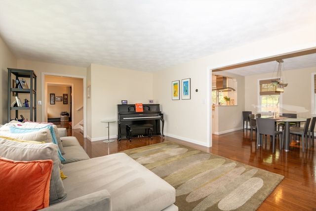 25 Ellen Road, Stoneham, MA 02180