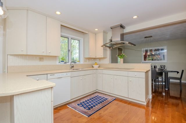 25 Ellen Road, Stoneham, MA 02180