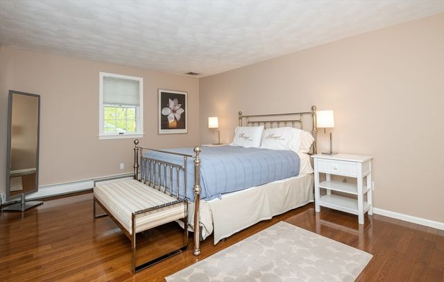 25 Ellen Road, Stoneham, MA 02180