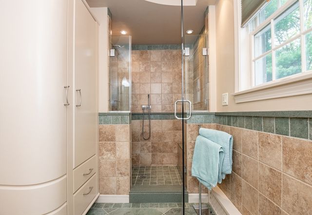 25 Ellen Road, Stoneham, MA 02180