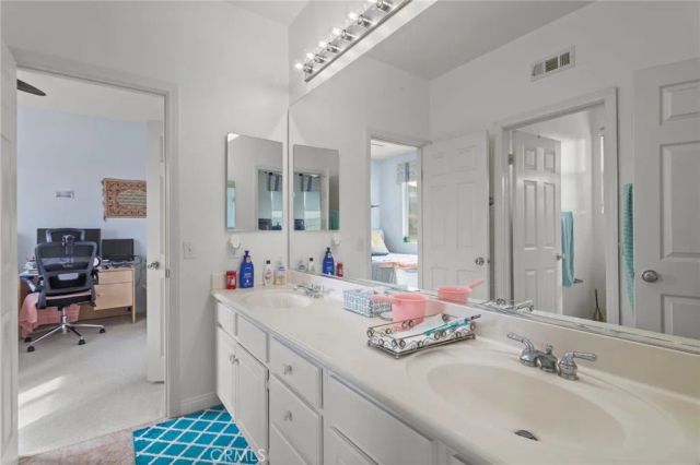 3995 Holly Springs Drive, Corona, CA 92881