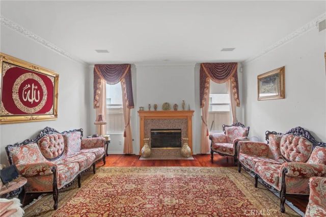 3995 Holly Springs Drive, Corona, CA 92881