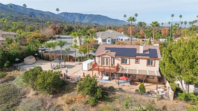 3995 Holly Springs Drive, Corona, CA 92881