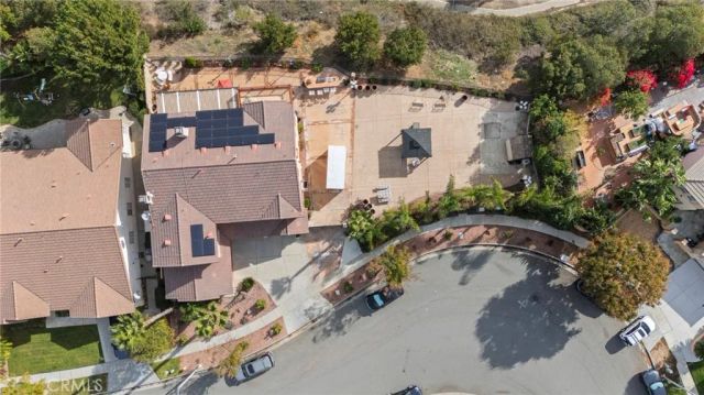 3995 Holly Springs Drive, Corona, CA 92881