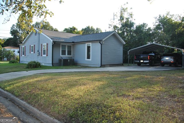 579 Lynmore Avenue, Macon, GA 31206