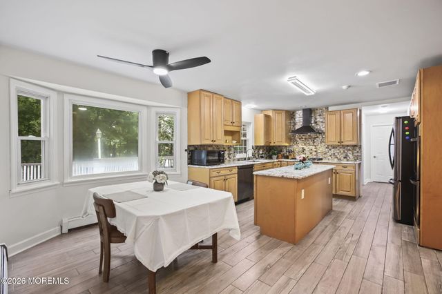 35 Ruby Drive, Morganville, NJ 07751