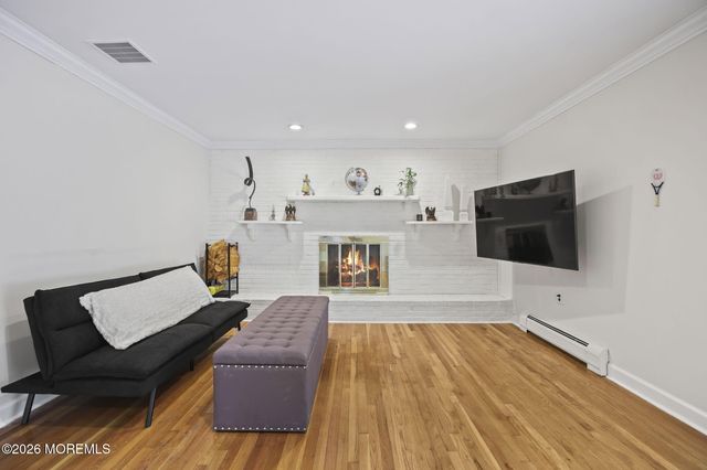 35 Ruby Drive, Morganville, NJ 07751