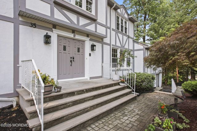 35 Ruby Drive, Morganville, NJ 07751