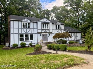 35 Ruby Drive, Morganville, NJ 07751
