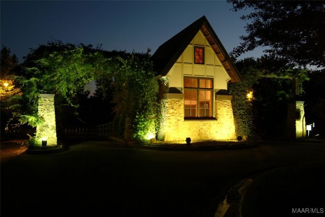 3906 Turning Leaf Lane, Montgomery, AL 36116