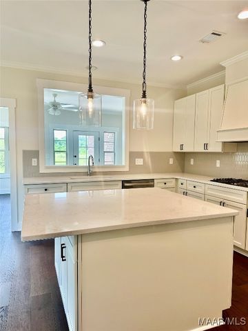 3906 Turning Leaf Lane, Montgomery, AL 36116