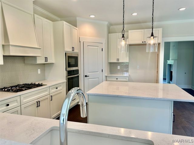 3906 Turning Leaf Lane, Montgomery, AL 36116