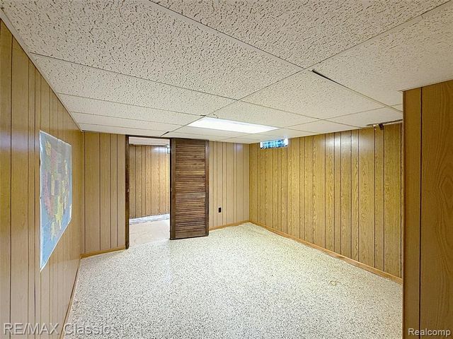 25070 Hayes Street, Taylor, MI 48180