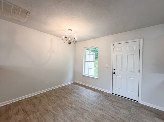 1125 Sima Shabat Ct, La Vergne, TN 37086