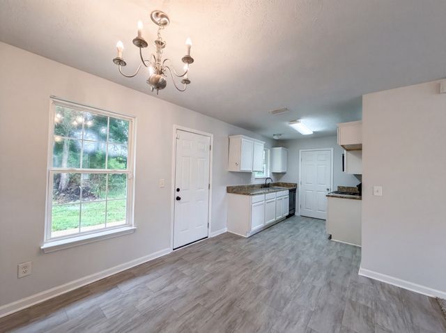 1125 Sima Shabat Ct, La Vergne, TN 37086