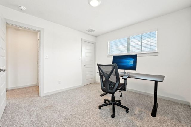 134 Wichita River RD, Hutto, TX 78634