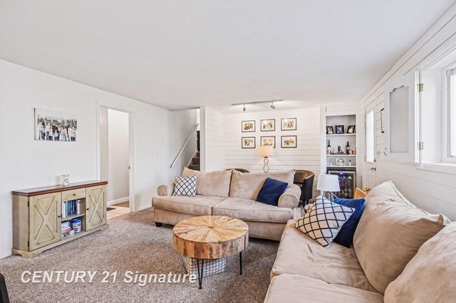4206 Melody Lane, Midland, MI 48642