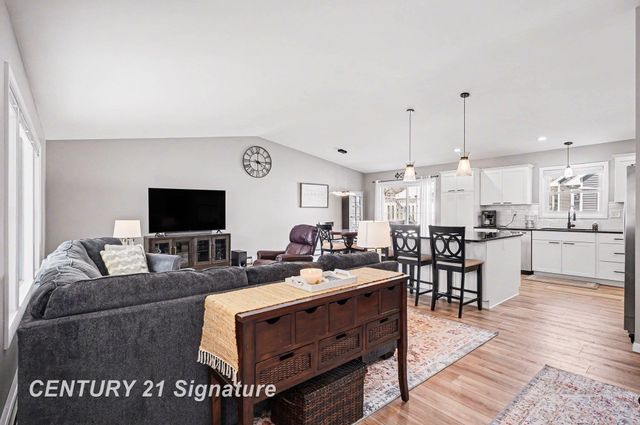 4206 Melody Lane, Midland, MI 48642