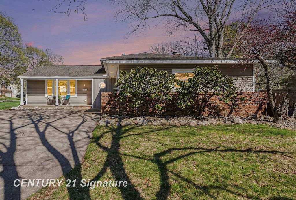 4206 Melody Lane, Midland, MI 48642