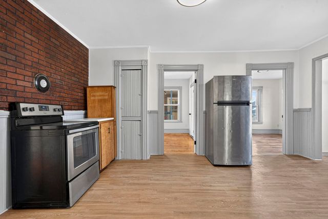 670 Harvard Street, Manchester, NH 03103