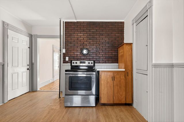 670 Harvard Street, Manchester, NH 03103