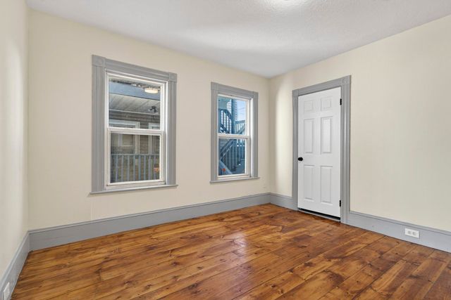 670 Harvard Street, Manchester, NH 03103
