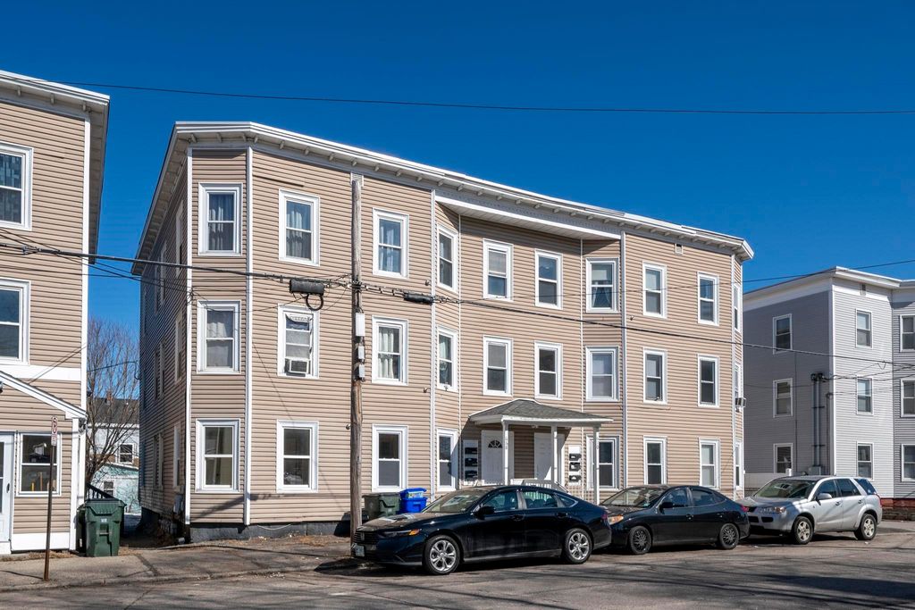 670 Harvard Street, Manchester, NH 03103