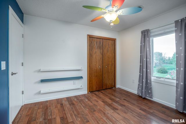 4200 BELMONT Road, Bettendorf, IA 52722