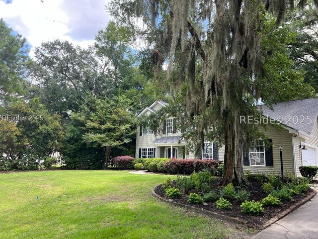 1074 Otter Cir, Beaufort, SC 29902