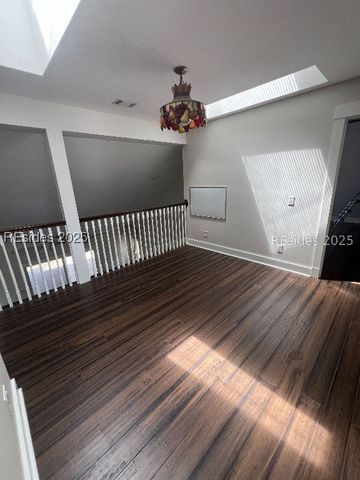 1074 Otter Cir, Beaufort, SC 29902