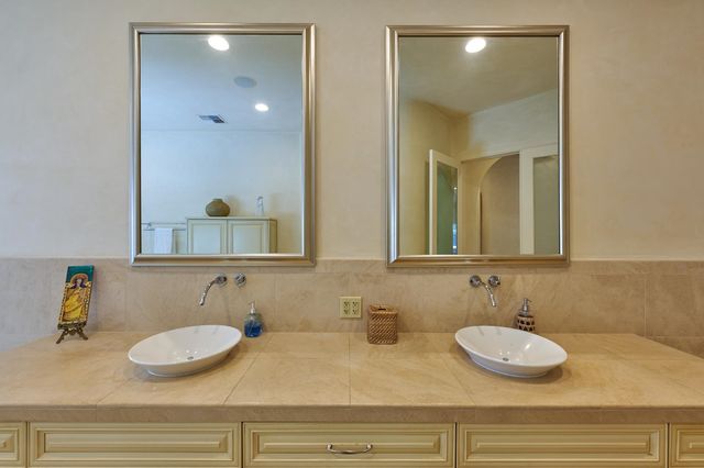 258 S Ulukoa Pl, Lahaina, HI 96761