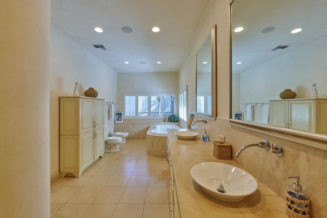 258 S Ulukoa Pl, Lahaina, HI 96761