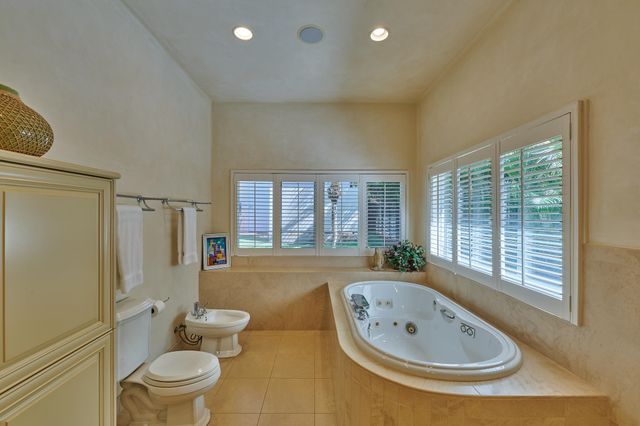 258 S Ulukoa Pl, Lahaina, HI 96761