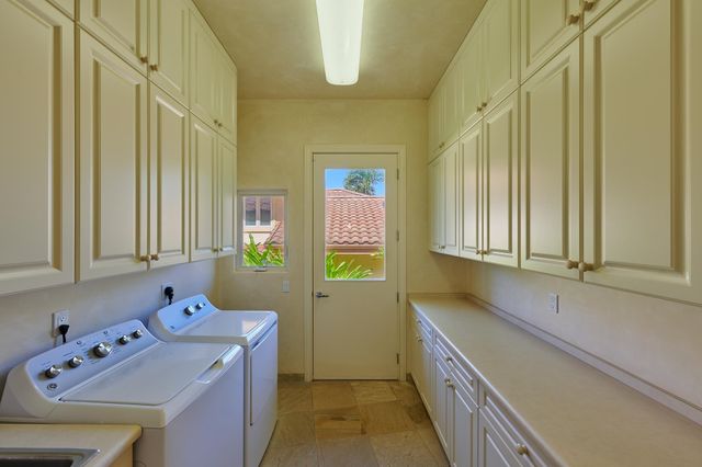 258 S Ulukoa Pl, Lahaina, HI 96761