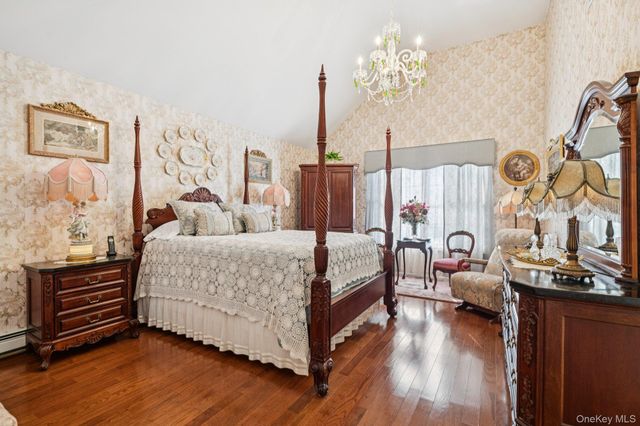 48 Neil Drive, Farmingville, NY 11738