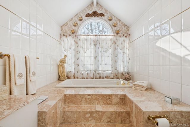 48 Neil Drive, Farmingville, NY 11738