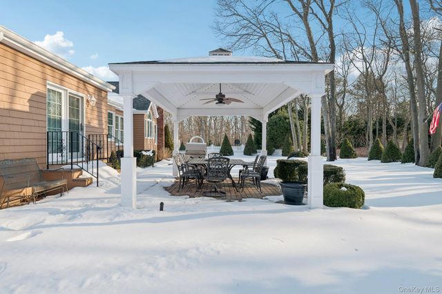 48 Neil Drive, Farmingville, NY 11738